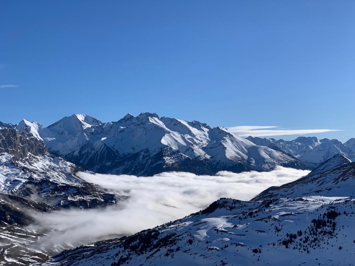 Chalet Los Ibones - Lodge فورميغال المظهر الخارجي الصورة